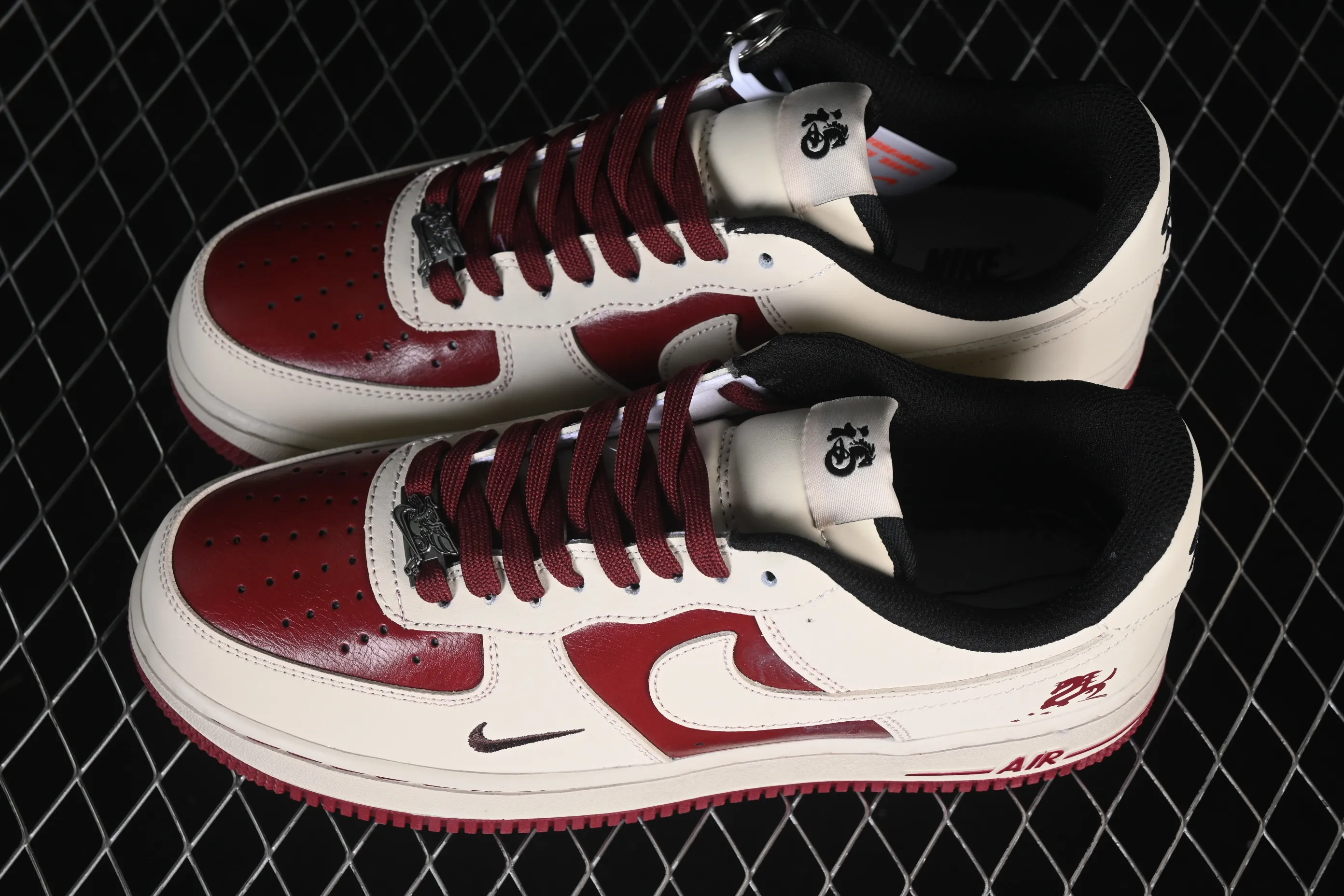 All categories Nk Air Force 1 Air Force series Nk Air Force 1 Low Air Force low-top Nike Air Force 1'07 Low Year of the Horse limited edition Rice-fat rouge Air Force 1 low-top casual sneakers NH0601-514